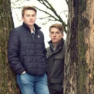 Meet your Posher, Logan